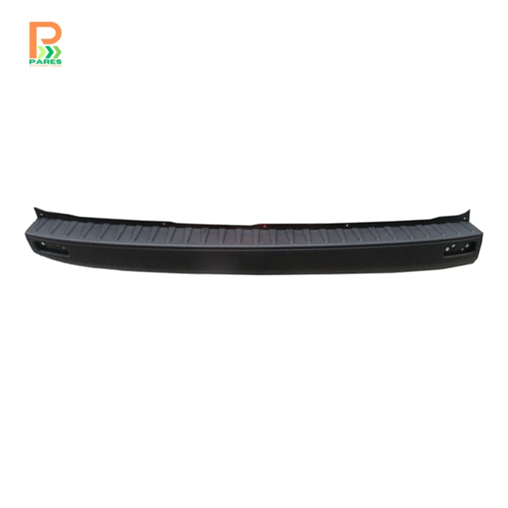 OEM NO 2183637 UYUMLU FORD CUSTOM 18/24 ARKA TAMPON ORTA SİYAH (REFLEKTÖR DELİKLİ)