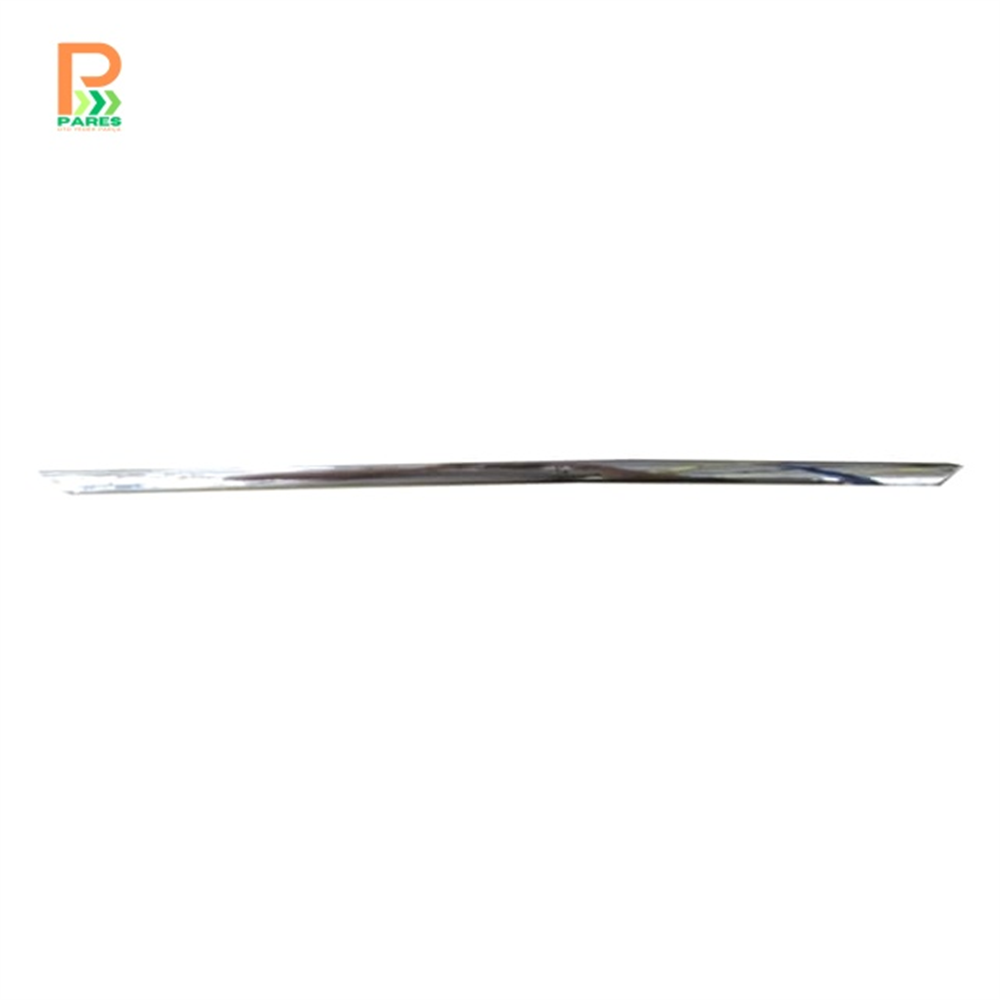OEM NO 51117279700 UYUMLU BMW 3 SERI F30 12/14 ÖN TAMPON PANJURU ÜST ÇITASI NİKELAJLI (320D LUXURY LINE MODEL İÇİN) 