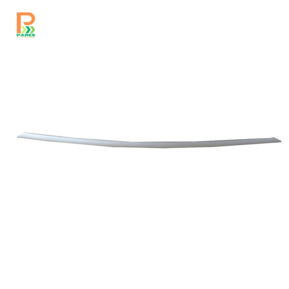OEM NO 51117293094 UYUMLU BMW 3 SERI F30 12/14 ÖN TAMPON PANJURU ÜST ÇITASI GRİ (320D MODERN LINE MODEL İÇİN) 