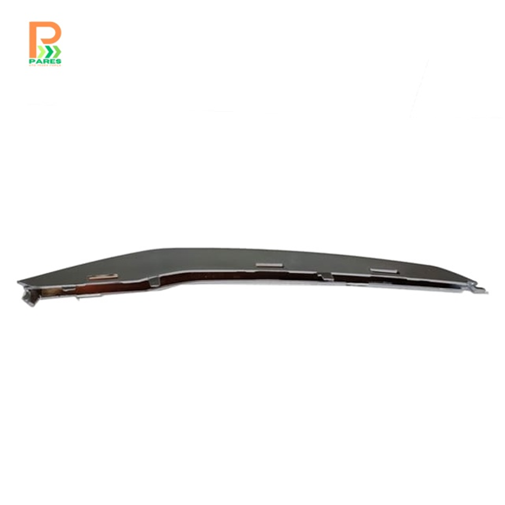 OEM NO 51117396836 UYUMLU BMW 3 SERI F30 15/18 ÖN TAMPON PANJURU ÇITASI SAĞ GÜMÜŞ GRİ 