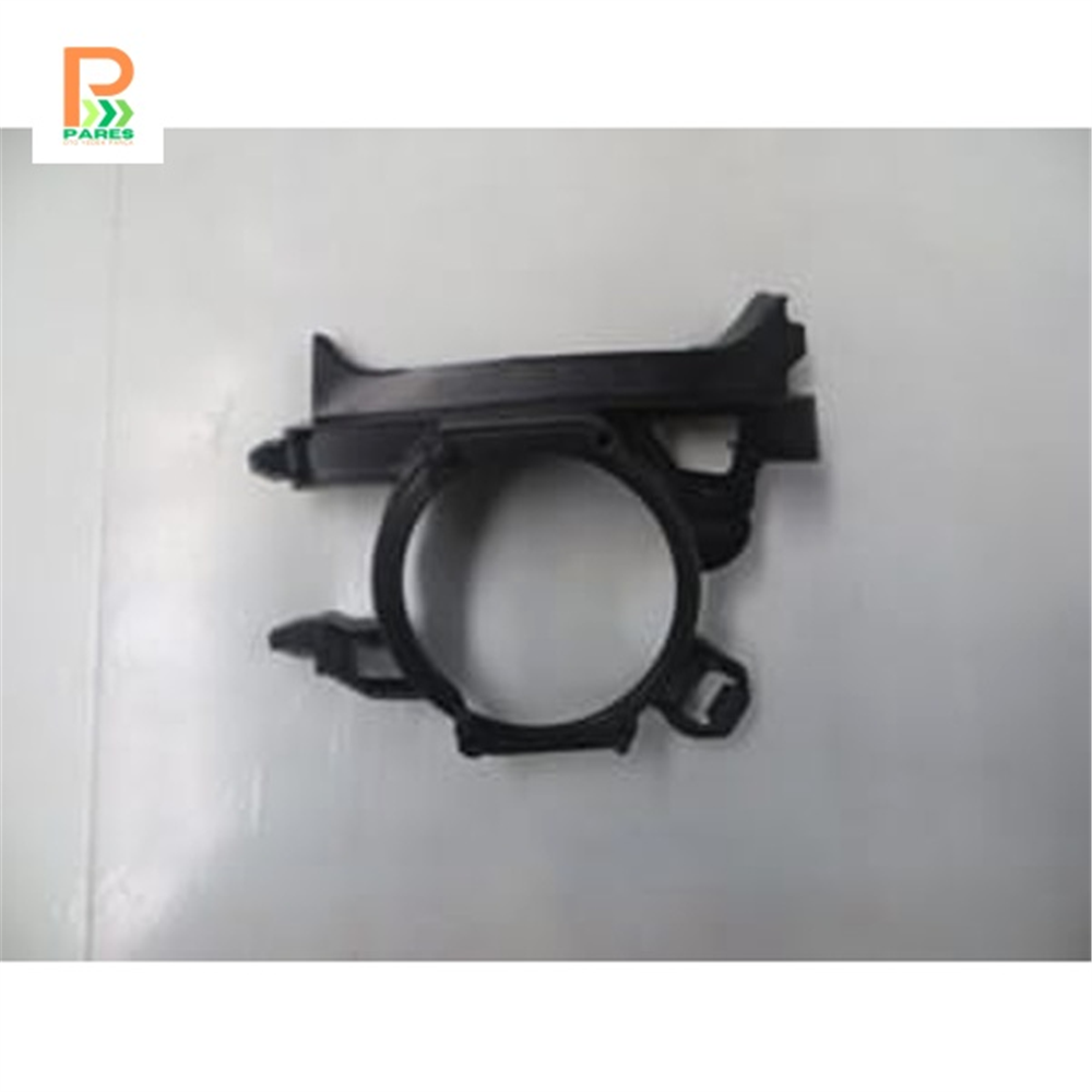 RENAULT CLIO- 4- HB- 2013-2016- SİS LAMBASI ÇERÇEVE BRAKETİ SAĞ TARAF 