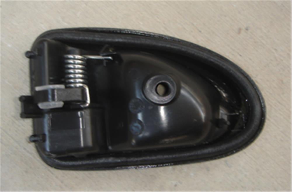 RENAULT MASTER- 1- 1997-2003- ÖN KAPI İÇ AÇMA KOLU SAĞ TARAF (PÜTÜRLÜ) (PLEKSAN)