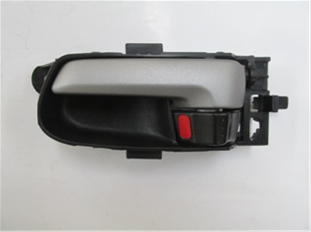 SUZUKI GRAND VITARA- 2006-2012- ÖN KAPI İÇ AÇMA KOLU SOL TARAF (ELCEĞİ GÜMÜŞ ) 