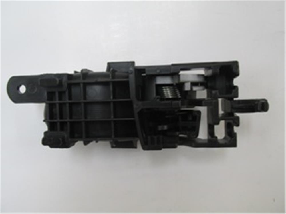 SUZUKI GRAND VITARA- 2006-2012- ÖN KAPI İÇ AÇMA KOLU SAĞ TARAF (ELCEĞİ GÜMÜŞ ) 