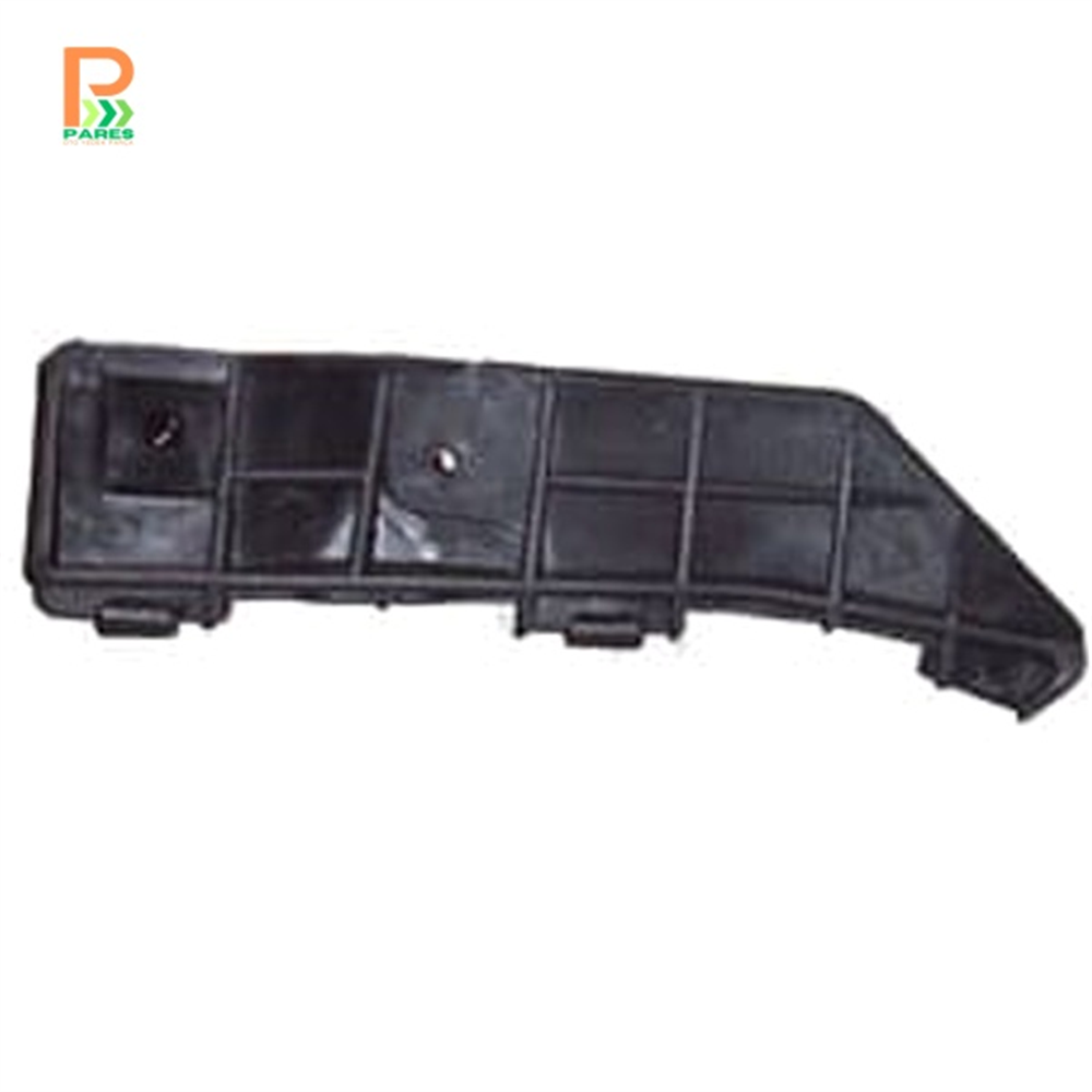SUZUKI SWIFT- 05/11; ARKA TAMPON BRAKETİ SAĞ TARAF PLASTİK