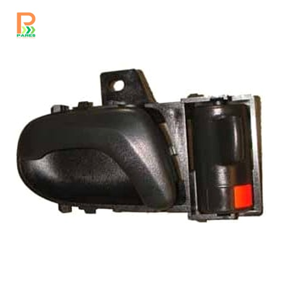 SUZUKI SWIFT- SD/HB- 97/04; ÖN KAPI İÇ AÇMA KOLU SAĞ TARAF (İÇTEN KİLİTLEMELİ)
