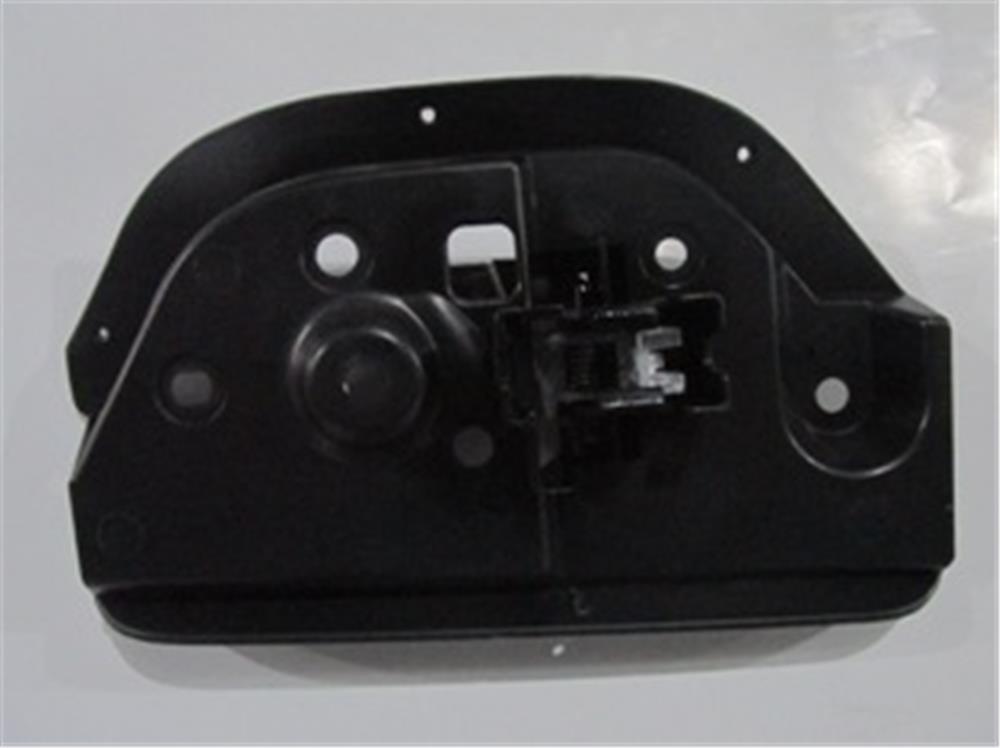 VOLVO S60- 2000-2004- ARKA KAPI İÇ AÇMA KOLU SAĞ TARAF (ELCEĞİ GÜMÜŞ ) 