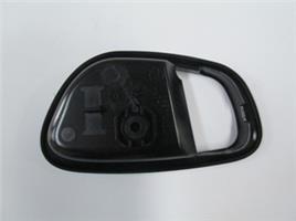 HYUNDAI I10- 08/11; ÖN KAPI İÇ AÇMA KOLU ÇERÇEVESİ SAĞ TARAF SİYAH