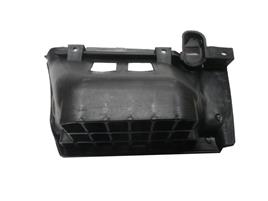 ISUZU NKR- 06/09; AYAK BASAMAK PLASTİĞİ SAĞ TARAF (TEK TEKER) (BASAMAKLI) 