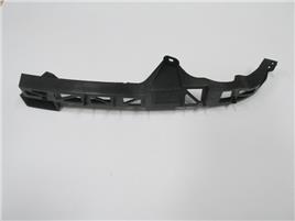 MAZDA 3- SD- 03/06; ÖN TAMPON BRAKETİ İÇ SAĞ TARAF (FAR ALTINA BAĞLANAN)
