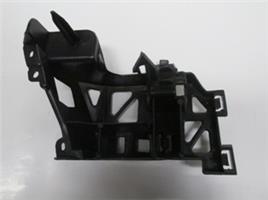 MAZDA 3- SD- 07/09; ÖN TAMPON BRAKETİ SAĞ TARAF 