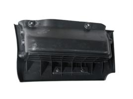 MITSUBISHI CANTER- FUSO- 13/22; AYAK BASAMAK PLASTİĞİ SOL TARAF BÜYÜK TİP (B35/B85) 