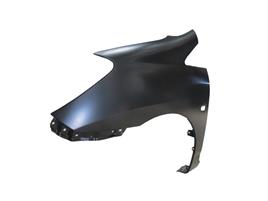 TOYOTA COROLLA- VERSO- HB- 02/03; ÖN ÇAMURLUK DELİKLİ SOL TARAF (MARŞPİYEL UCU DELİKLİ) 