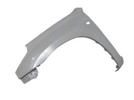 TOYOTA RAV4- 2001-2004- ÖN ÇAMURLUK SOL TARAF SİNYAL DELİKLİ/DODİK DELİKSİZ ASTARLI 