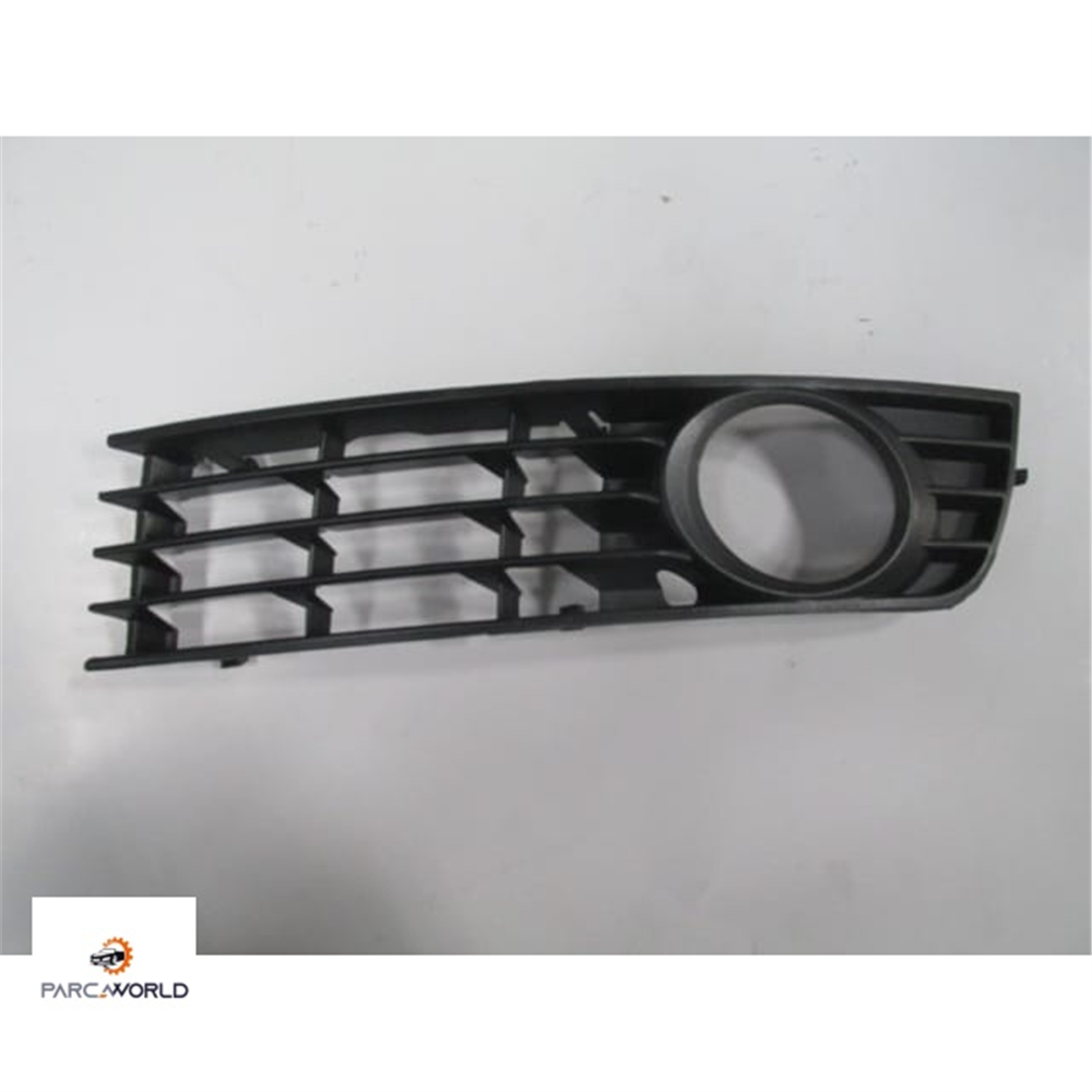 AUDI A4- 2002-2005- SİS LAMBA KAPAĞI SOL TARAF SİS DELİKLİ 