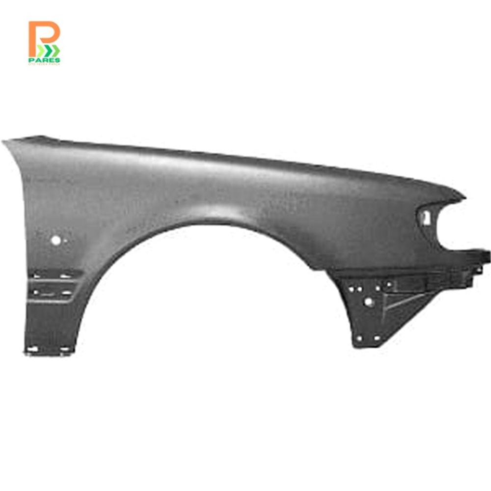 AUDI A6- 1995-1997- ÖN ÇAMURLUK DELİKLİ SAĞ TARAF 