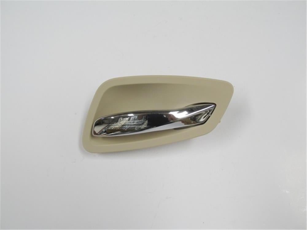 BMW 3 SERI- E90- COUPE- 05/11; ÖN KAPI İÇ AÇMA KOLU SAĞ TARAF BEJ (ELCEĞİ NİKELAJLI) 