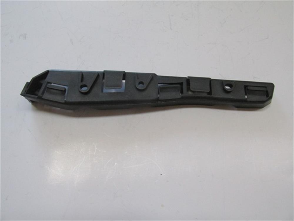 DACIA LOGAN- 2004-2008- ÖN TAMPON BRAKETİ SAĞ TARAF 