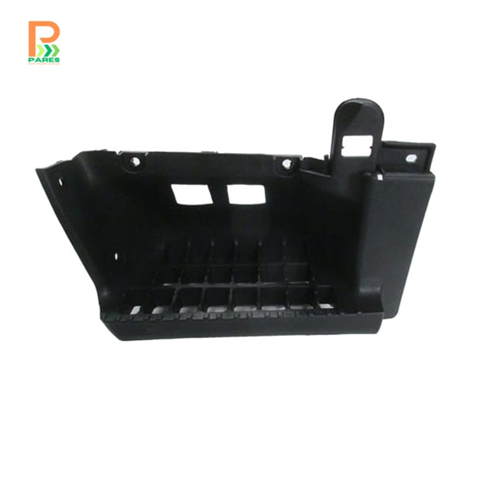 ISUZU NPR- 06/09; AYAK BASAMAK PLASTİĞİ SOL TARAF (ÇİFT TEKER) (BASAMAKLI) 