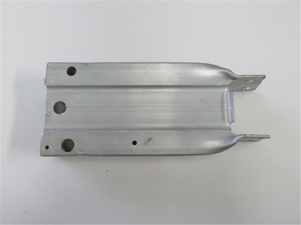 MERCEDES E CLASS- W212- 2020-2012- ÖN TAMPON BRAKETİ SAĞ TARAF (ALÜMİNYUM) 