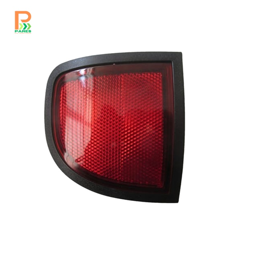 MITSUBISHI L200- PICK UP- 06/15; ARKA REFLEKTÖR SOL TARAF (ARKA ÇAMURLUĞA TAKILAN) 