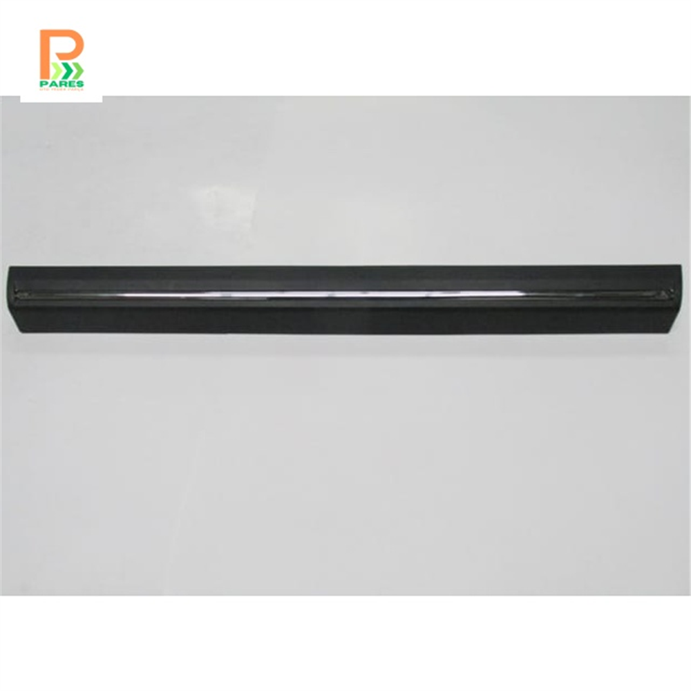 MITSUBISHI L300- MİNİBÜS- 88/97; ÖN PANJUR SİYAH/NİKELAJLI ÇITALI PLASTİK 