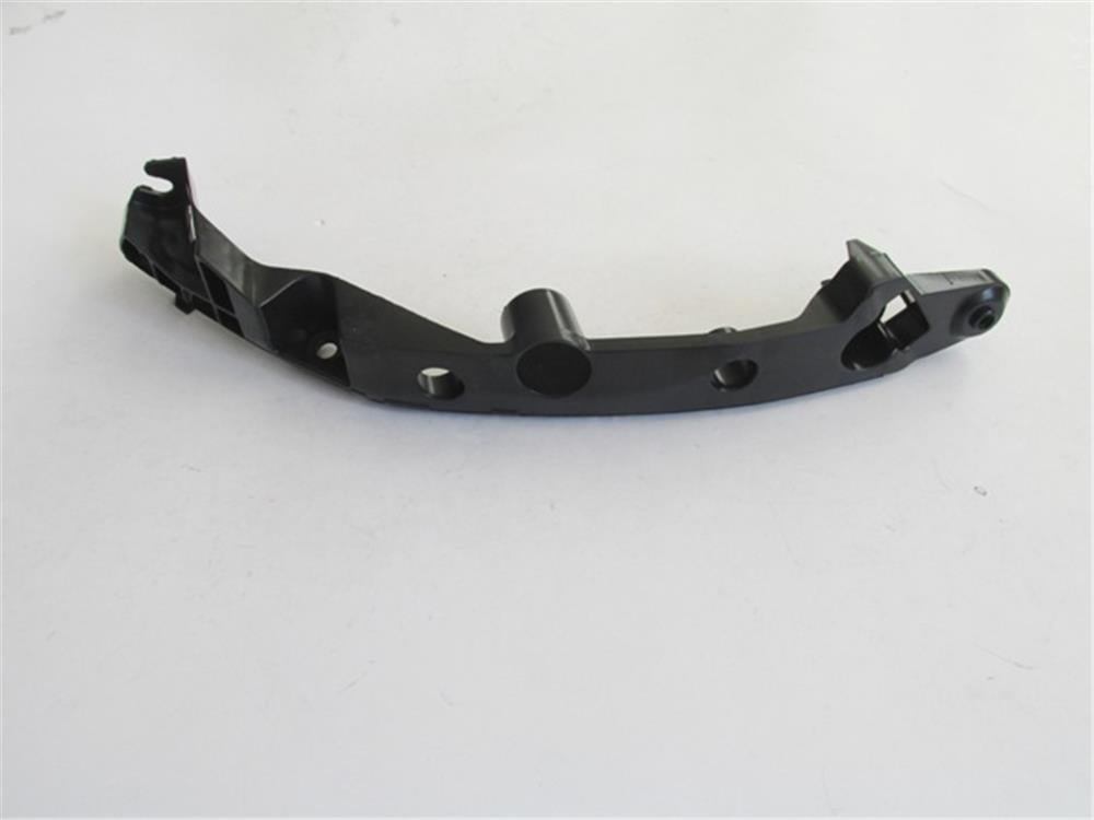 NISSAN JUKE- 2011-2014- ÖN TAMPON BRAKETİ SAĞ TARAF PLASTİK 
