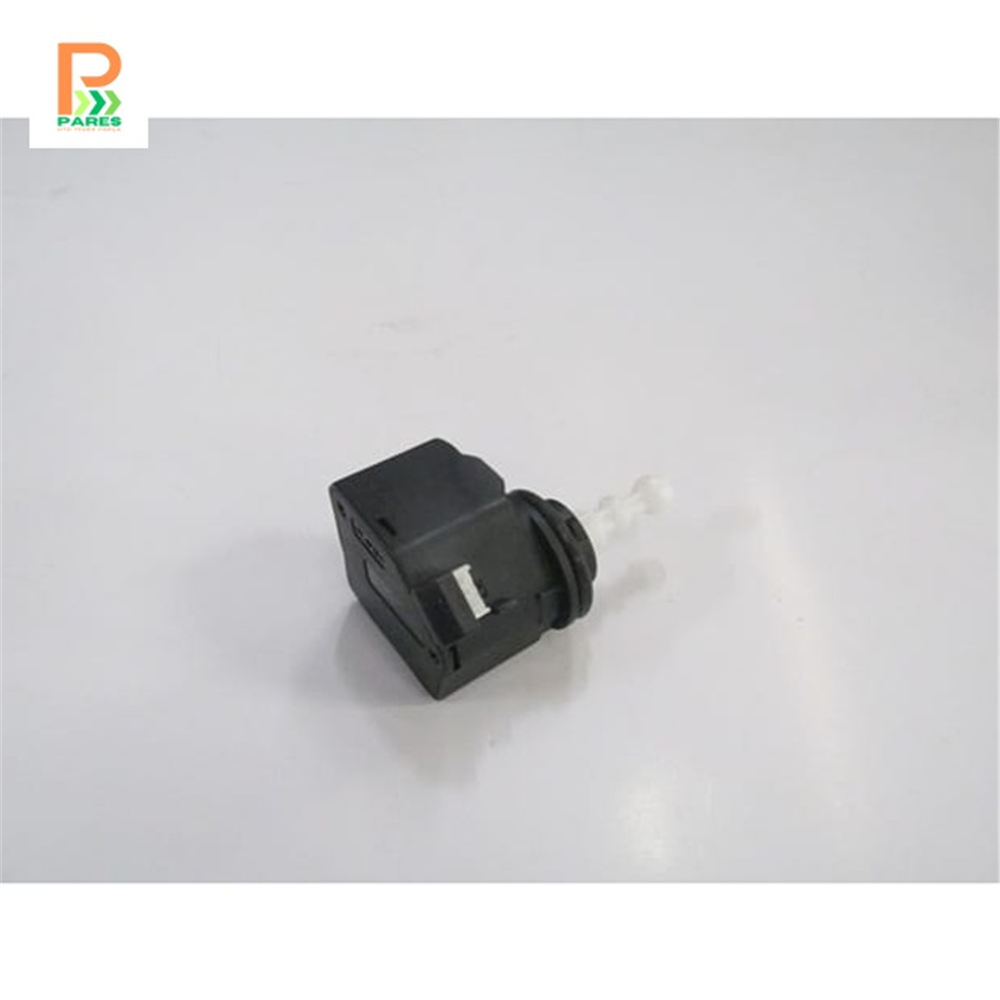 OEM NO 1J0941295B UYUMLU VOLKSWAGEN GOLF 5 04/09 FAR MOTORU (12V) 