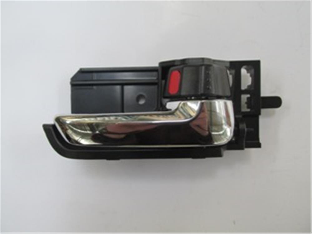 SUZUKI SWIFT- 05/11; ÖN KAPI İÇ AÇMA KOLU SAĞ TARAF SİYAH/NİKELAJLI 