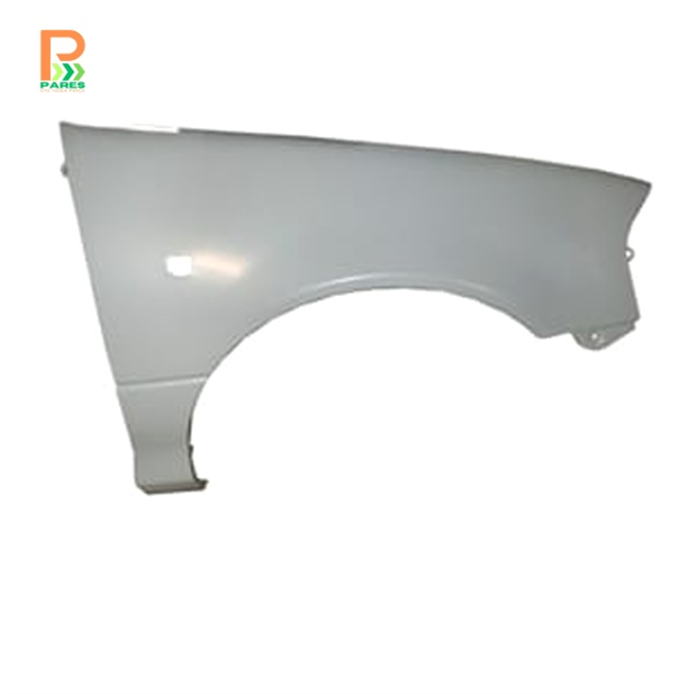 SUZUKI SWIFT- SD/HB- 97/04; ÖN ÇAMURLUK DELİKLİ SAĞ TARAF 
