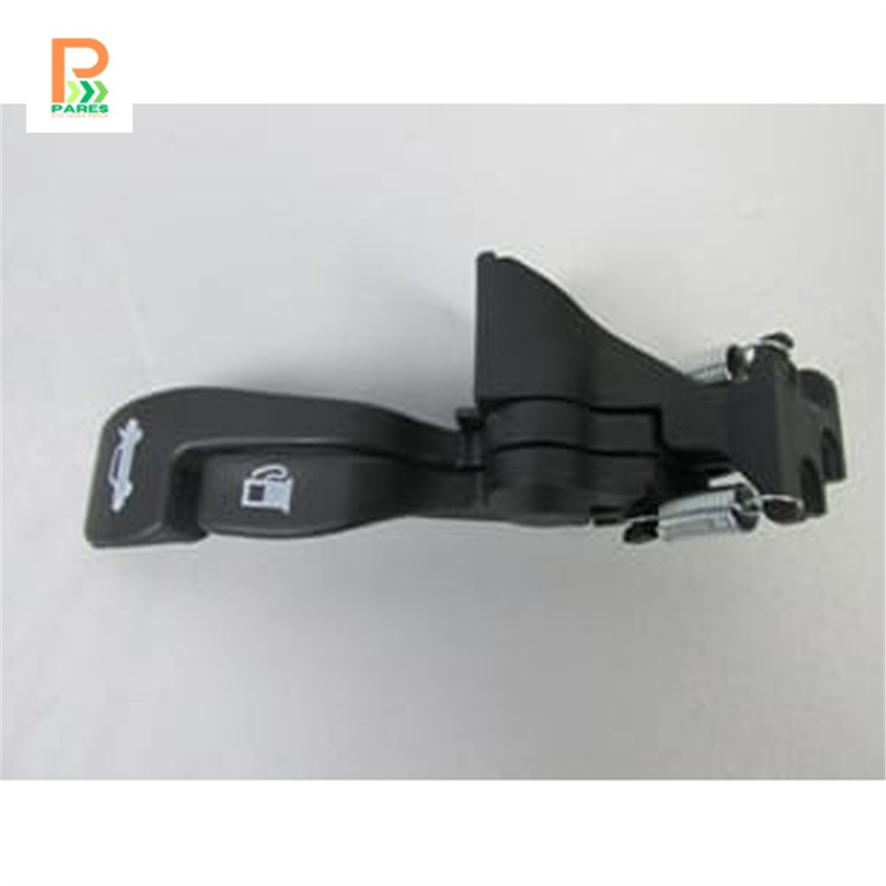 TOYOTA COROLLA- ZZ111- 00/02; BAGAJ KAPAĞI VE DEPO KAPAĞI İÇ AÇMA KOLU (MANDALI) PLASTİK (EURO BODY)