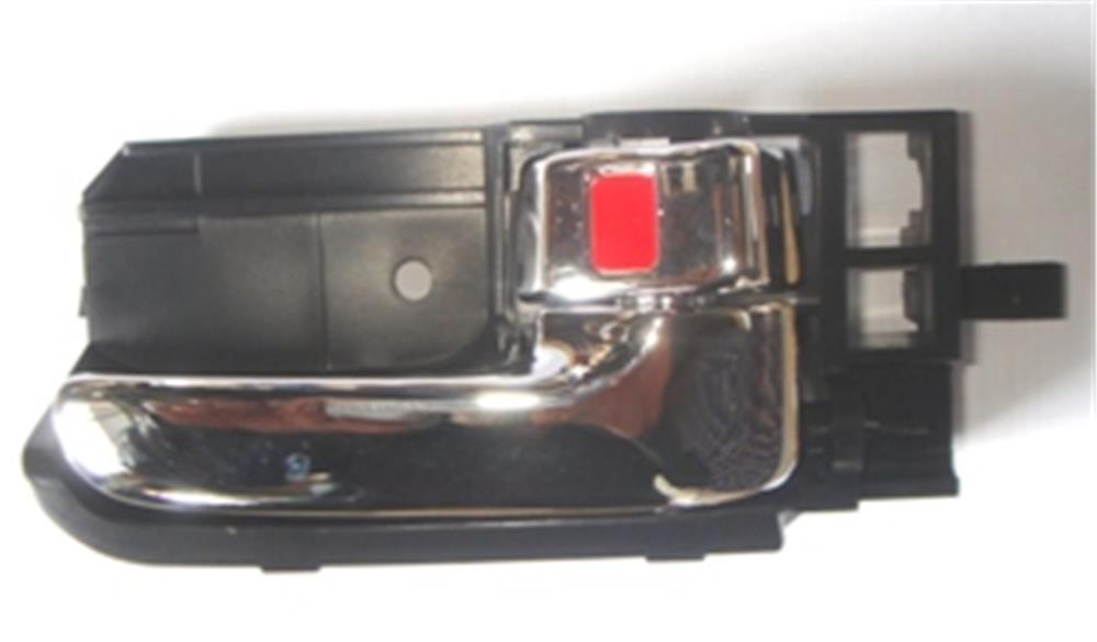 TOYOTA COROLLA- ZZE121- 02/06; ÖN KAPI İÇ AÇMA KOLU SAĞ TARAF (ELCEĞİ NİKELAJLI) 
