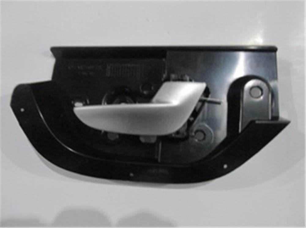 VOLVO S60- 2000-2004- ARKA KAPI İÇ AÇMA KOLU SAĞ TARAF (ELCEĞİ GÜMÜŞ ) 