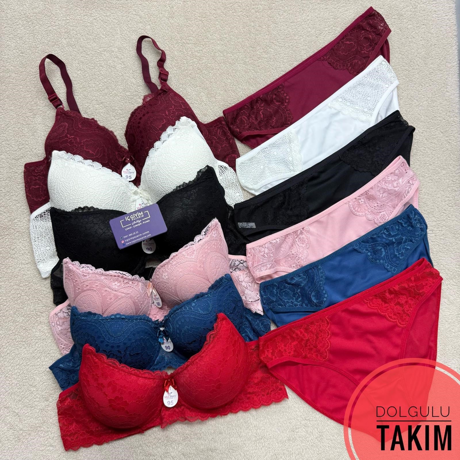Dolgulu Mısperry Dantelli Sütyen Takım-