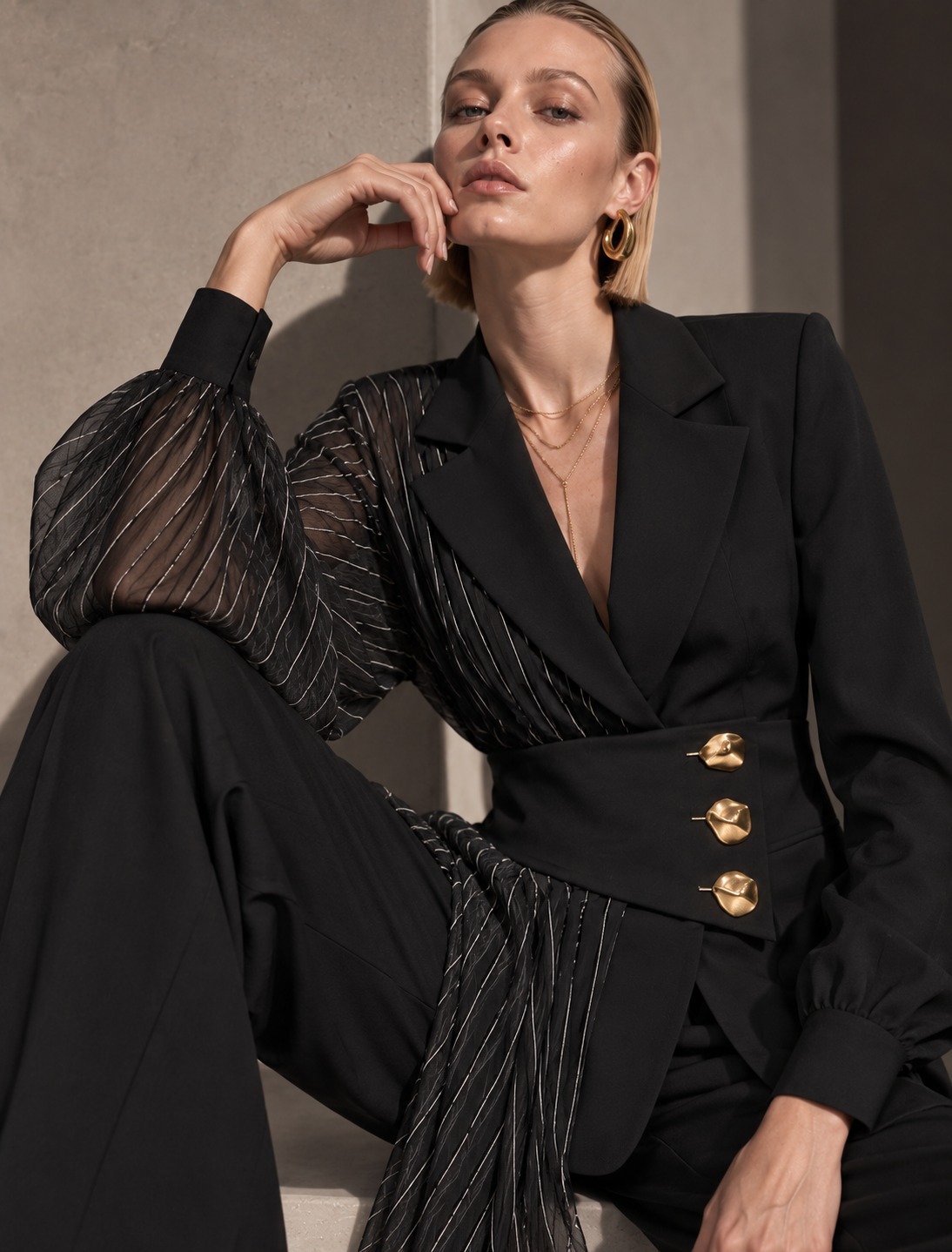 Drapeli Şifon Detaylı Gold Düğmeli Blazer