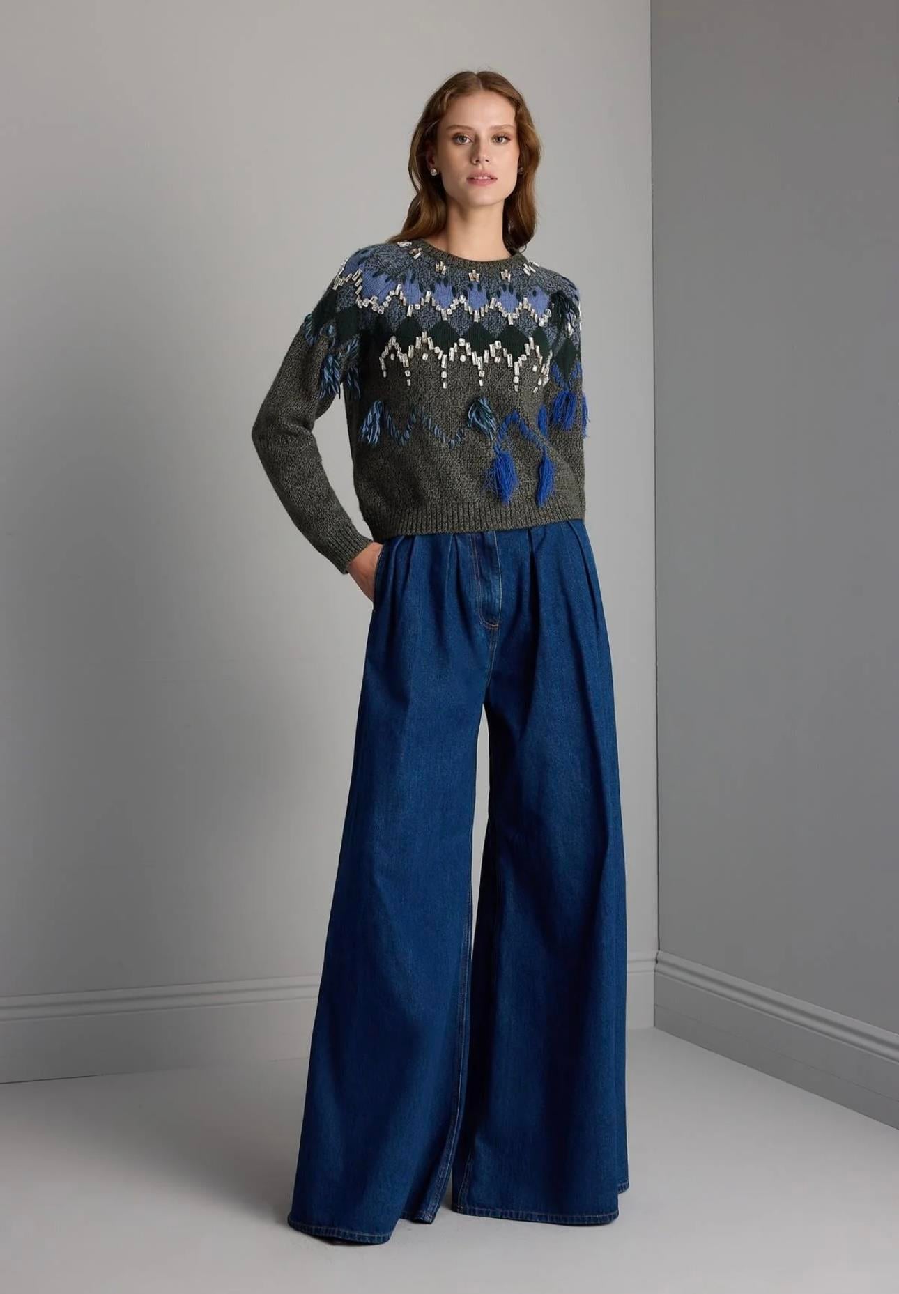 El İşi Püskül Ve Taş Detaylı Yeşil Triko Kazak