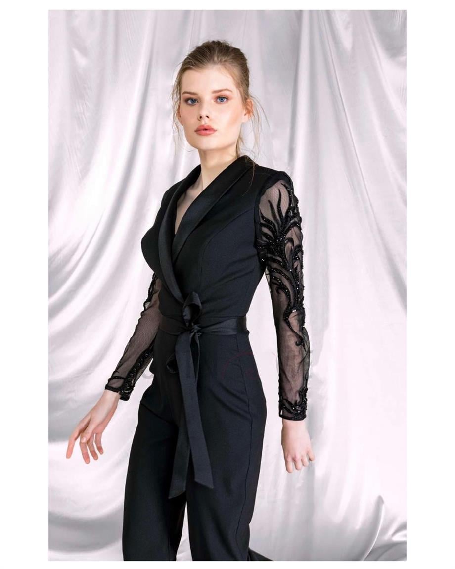 Kolları Payetli Kuşaklı Tulum