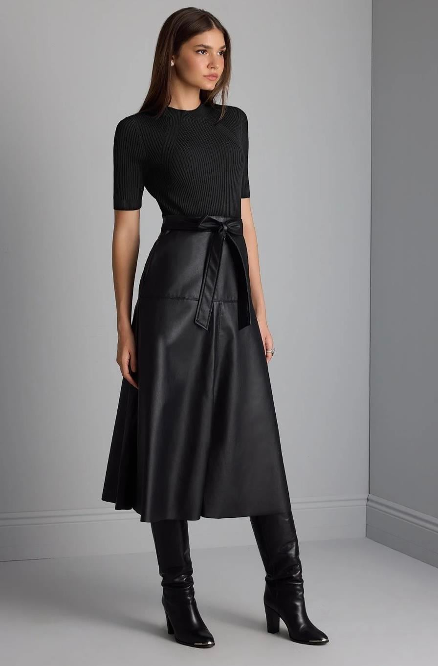 Suni Deri Etekli Siyah Triko Elbise