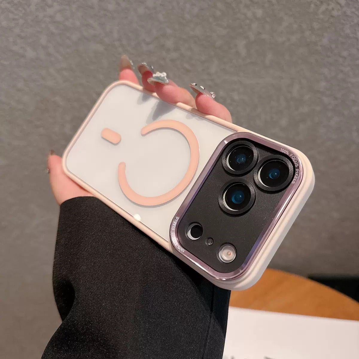 Crystal Shield MagSafe Kamera Korumalı Şeffaf Kılıf Pembe Renkli