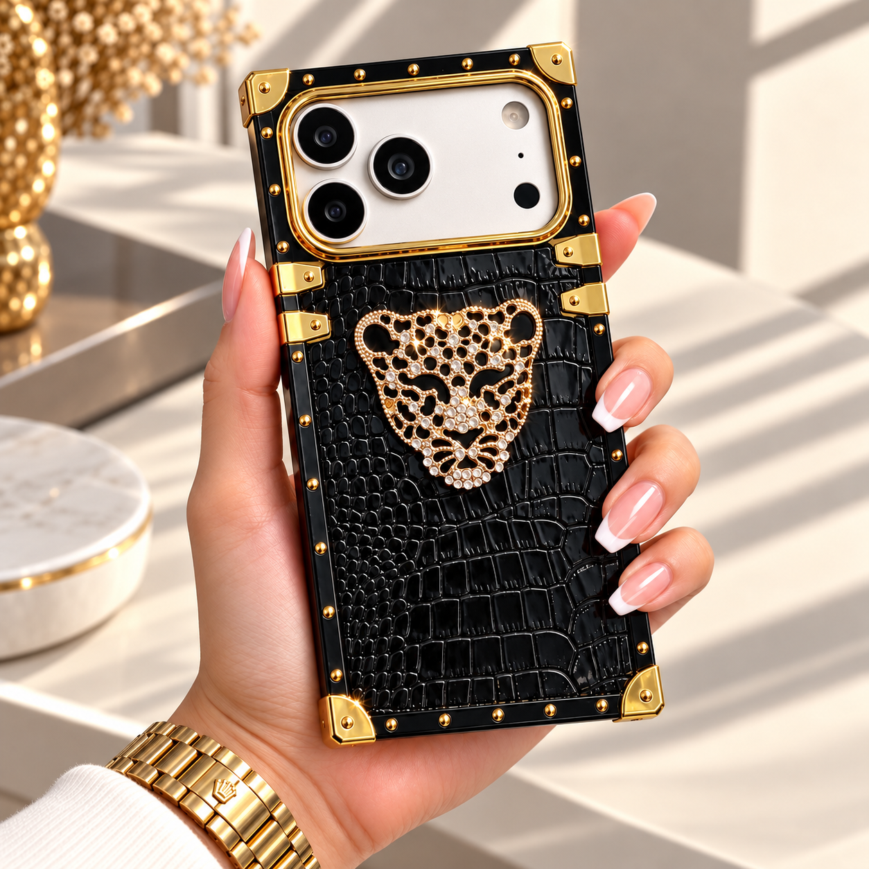 Diva Gold Leopar Tasarım Luxury Kılıf Siyah Renkli