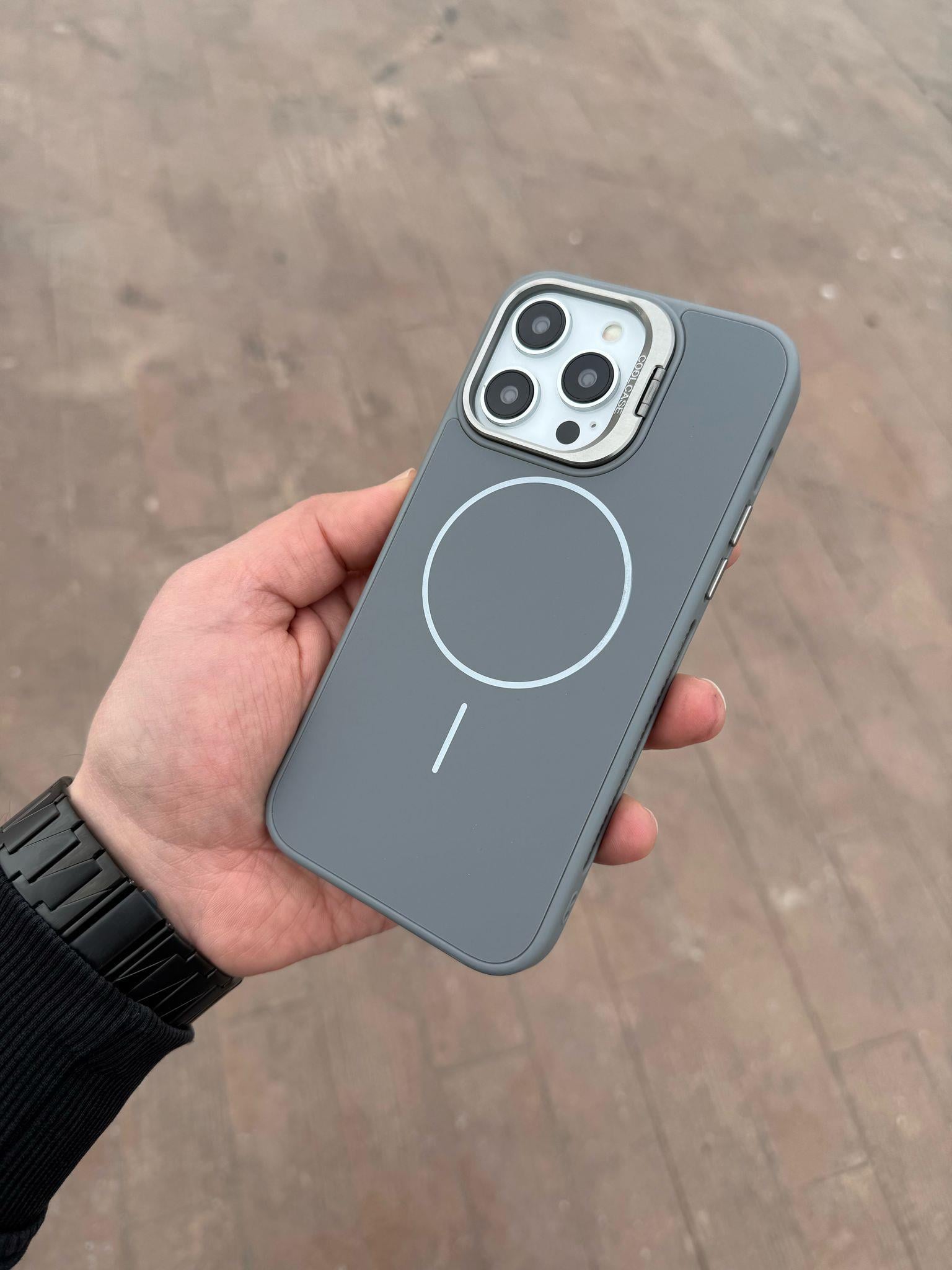 Irontech Magsafe Özelikli Standlı Luxury Telefon Kılıfı Titanyum Renkli