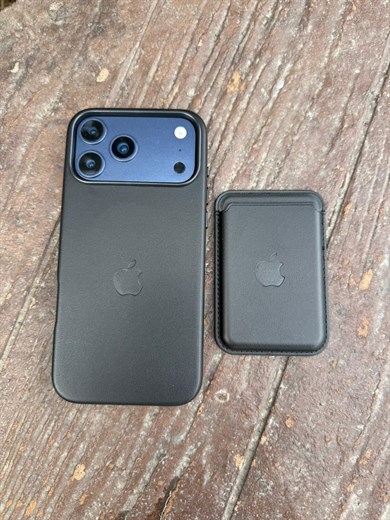 D-Ming M-Safe Kılıf Ve M-Safe Kartlıklı Standlı Deri Premium Kılıf Siyah Renkli