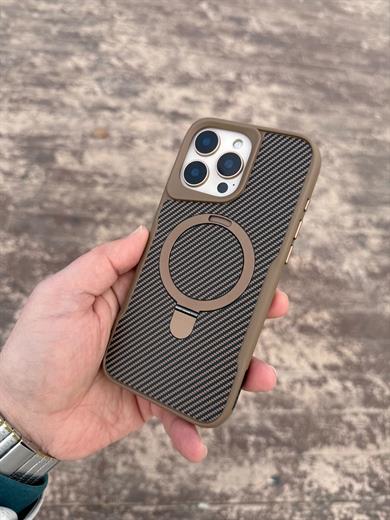 Pinap Karbonfiber Standlı Magsafe Özellikli Telefon Kılıfı Kahverengi Renkli