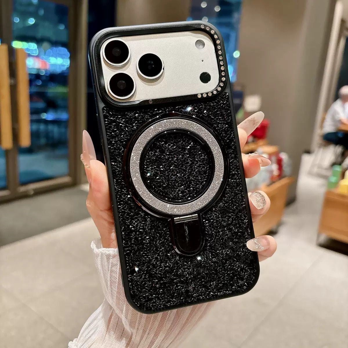 Bling Full Taşlı Standlı Magsafe Özellikli Kılıf Siyah Renkli