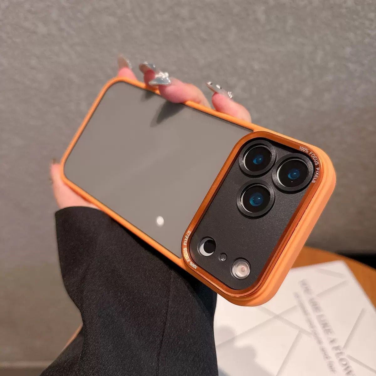 Crystal Shield Kamera Korumalı Şeffaf Kılıf Turuncu Renkli