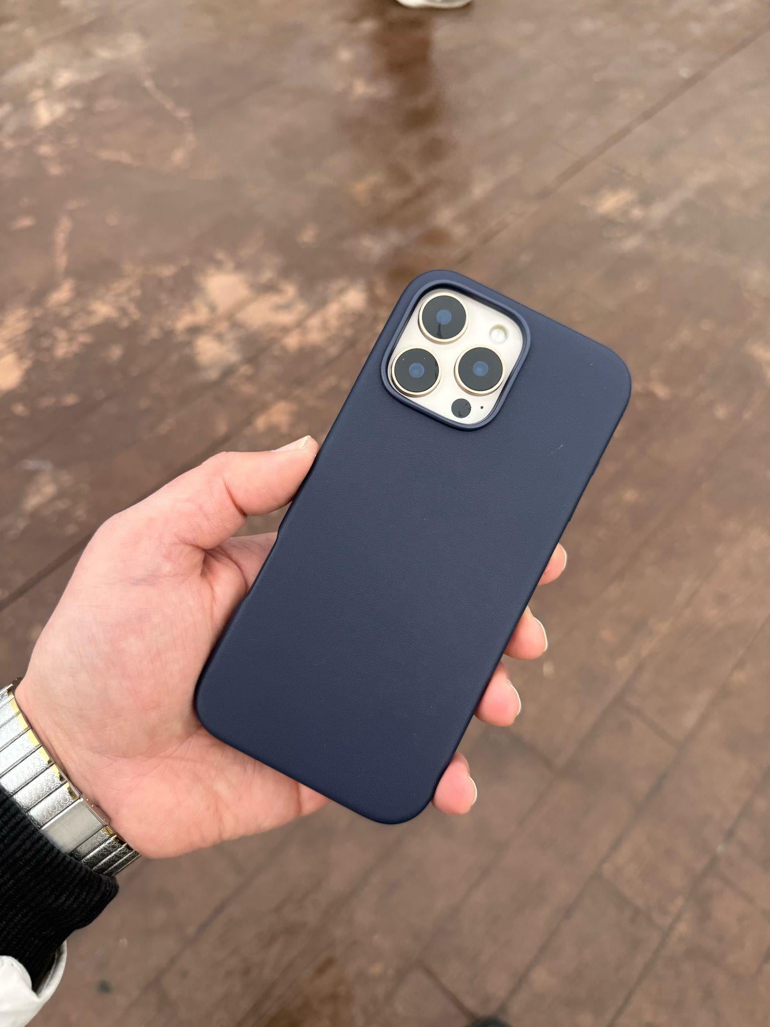 Deri Magsafe Özelikli Luxury Telefon Kılıfı Lacivert Renkli