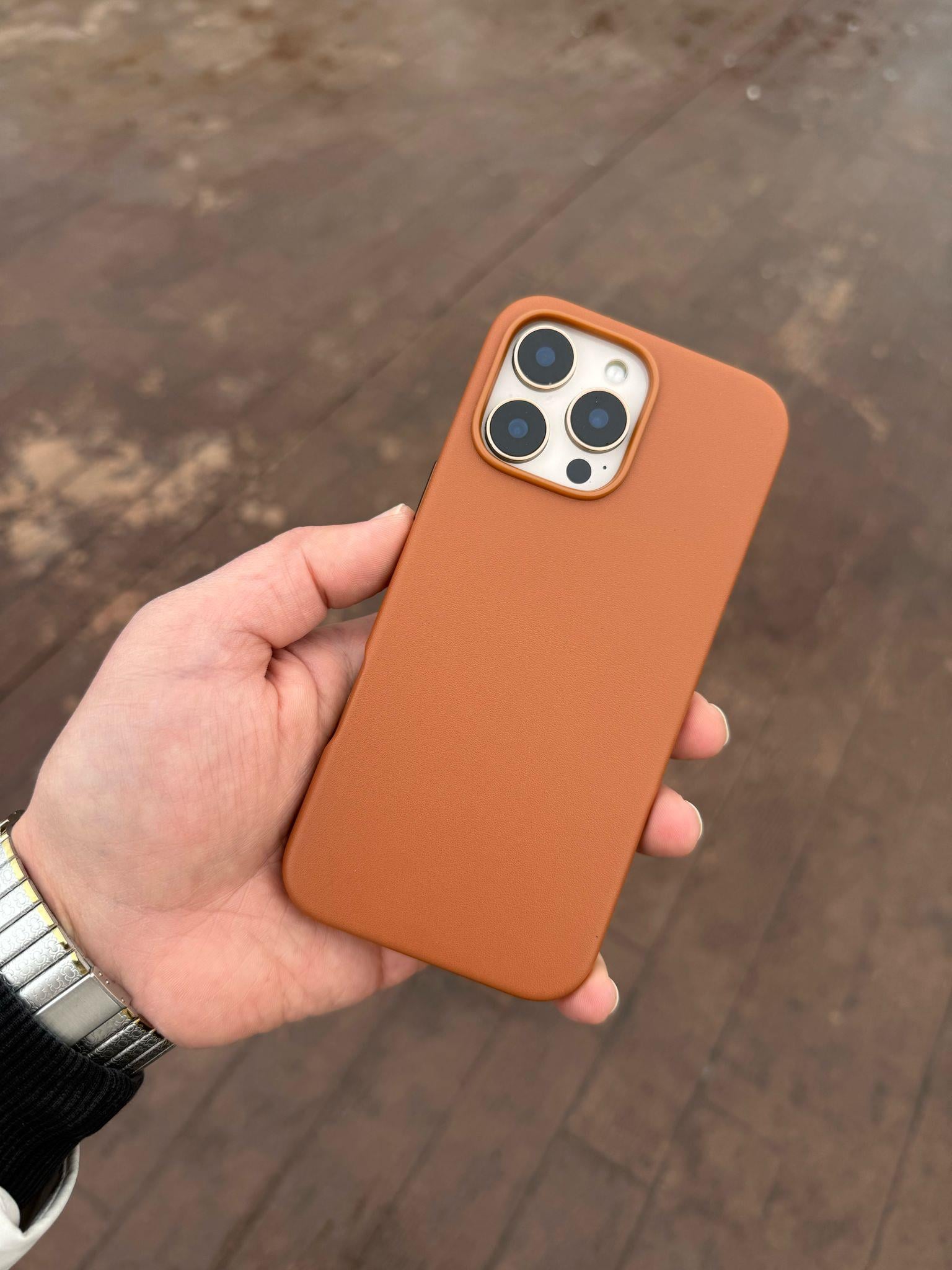 Deri Magsafe Özelikli Luxury Telefon Kılıfı Kahverengi Renkli