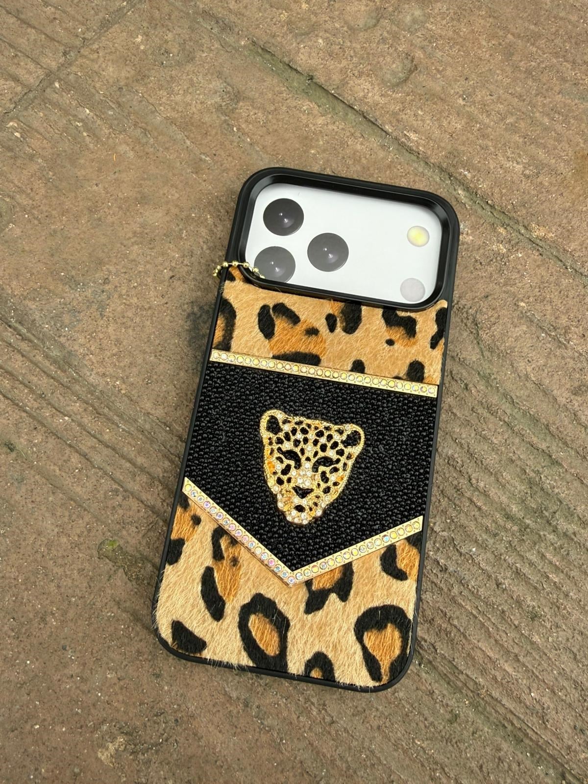 Elegance Leopar Style Silikon Kılıf Siyah Renkli