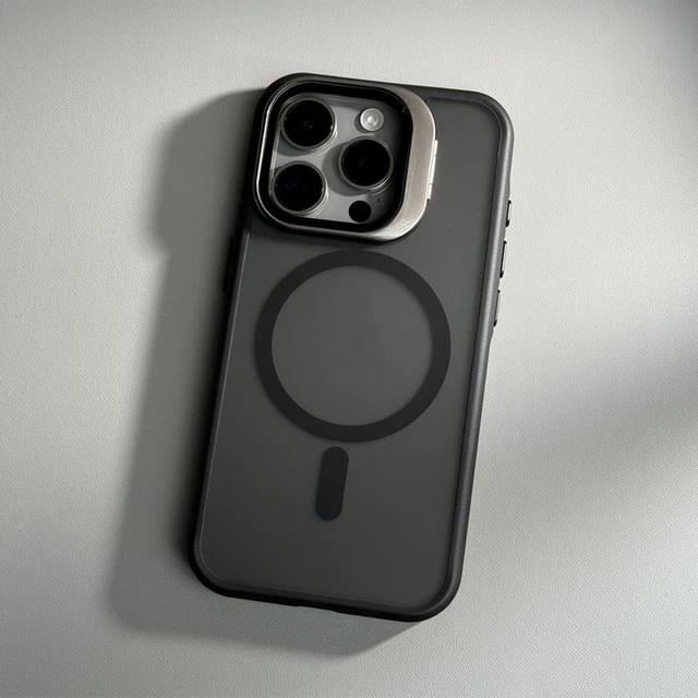 Kingtech Kamera Kısmı Cam Kapaklı Standlı Magsafe Telefon Kılıfı Siyah