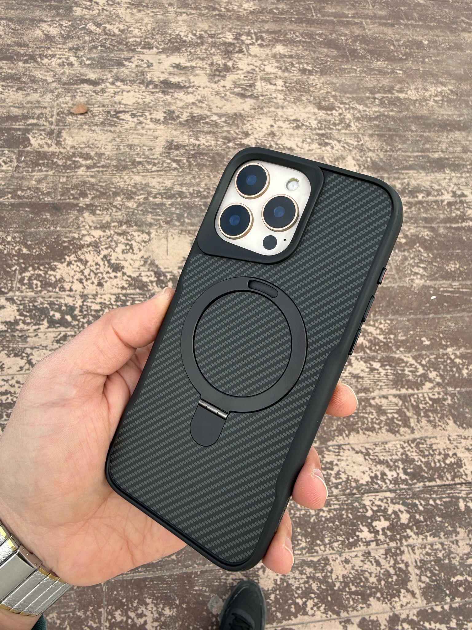 Pinap Karbonfiber Standlı Magsafe Özellikli Telefon Kılıfı Siyah Renkli